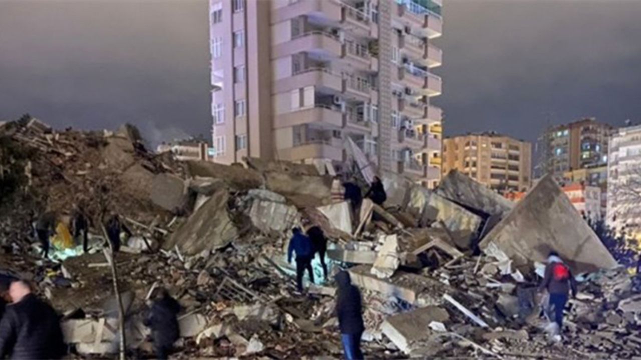 Kahramanmaraş'ta 7,4 Büyüklüğünde Deprem Meydana Geldi