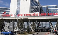 Tekirdağ'da Şehir Hastanesinde Yaralı Depremzedelerin Tedavileri Sürüyor