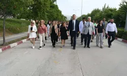 Hemşireler Depremde Kaybettikleri Meslektaşları İçin Yürüdü