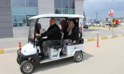 Yeni Elektrikli Hasta Taşıma Aracı Devlet Hastanesi'nde Hizmete Girdi