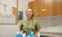 Hemşire Kendisi Kalp Ameliyatını Geçirdi, Şimdi Başkalarının Kalbini Onarıyor!