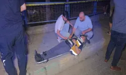 Ambulans ile Kamyonet Çarpıştı: 1 Ölü, 4 Yaralı