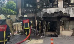 Fatih'te Ecza Deposunda Yangın