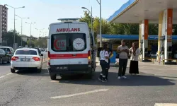 Ambulans Taksi İle Çarpıştı