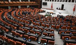 Sağlık Nedeni Hariç İlişiği Kesilenlere 3 Yıl Devlet Memurluğu Yasağı