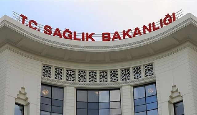 Deprem Bölgesinde 146 Bin 806 Sağlık Personeli Görev Yapıyor