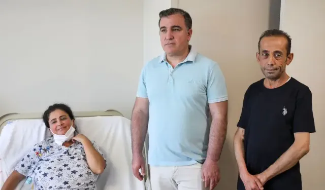 Doktorları, 2'şer kez böbrek nakli olan çifti 'mucize' diye tanımladı