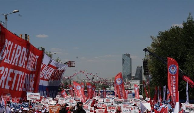Memur-Sen'den Sert Çıkış: Manipülasyonları Bırakın, Gerçeklerle Yüzleşin!