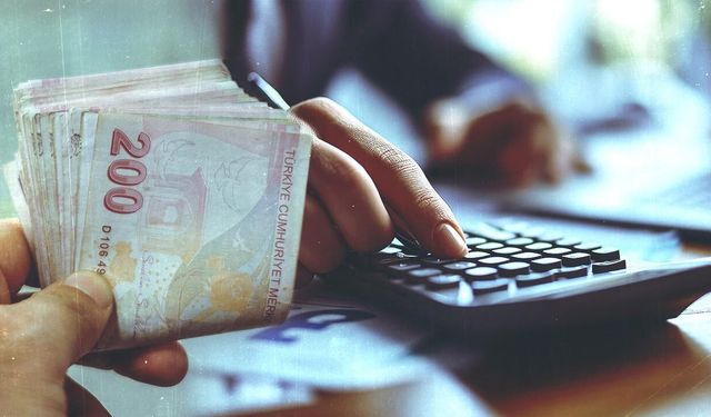 Enflasyon Tahminine Yüzde 57, Memura Yüzde 11 Zam!