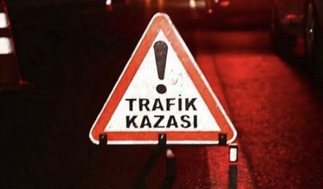 Sakarya’da Ambulans İle Otomobil Çarpıştı: 2 Yaralı