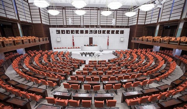 Doğum İzni Teklifi Ertelendi: TBMM 14 Nisan’a Kadar Kapandı