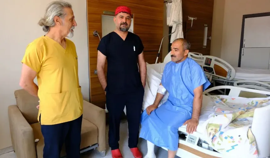 Hasta Yakınlarının Saldırısı Sonrası Başarılı Doktor Van’dan Ayrılıyor