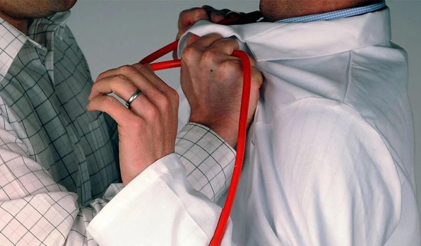Ağrı’da Doktora Yumruklu Saldırı: Sağlık Camiasında Yine Şiddet