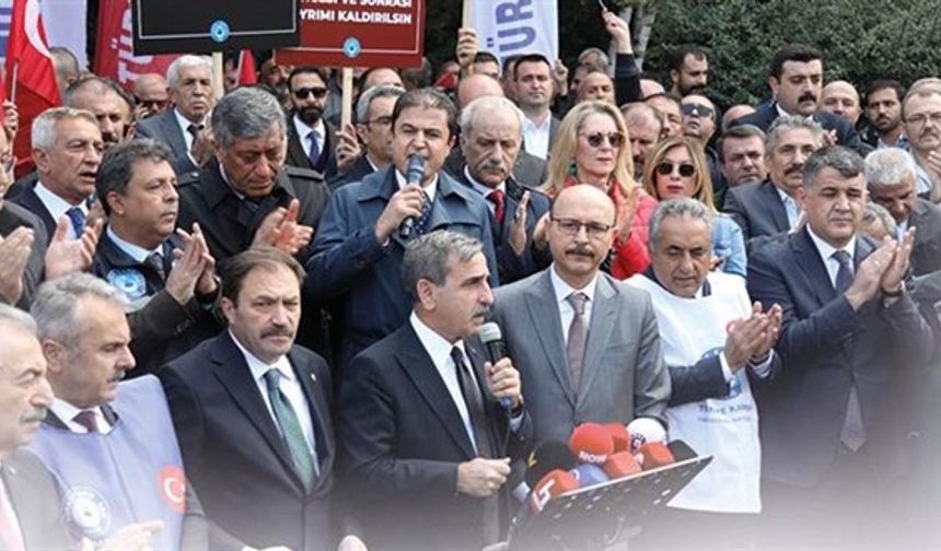 Meclis Önünde Eylem 'Bütçede Memur Yok!'