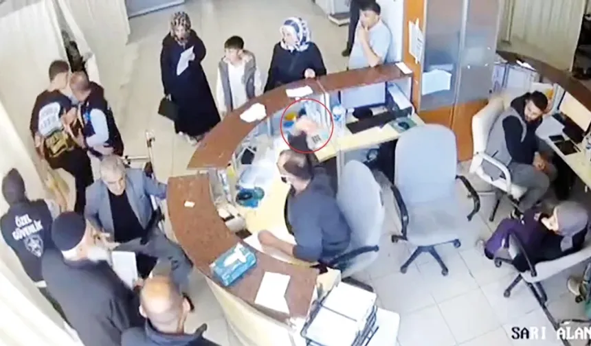 Hakaret Ettiği Öne Sürülen Doktordan Maaş Kesme Ve Görev Yeri Değişikliği Cezası Sonrası İstifa