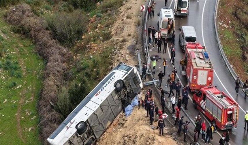 Antalya’daki Otobüs Faciasında Kopan Uzuvlar 10 Saatte Yeniden Dikildi