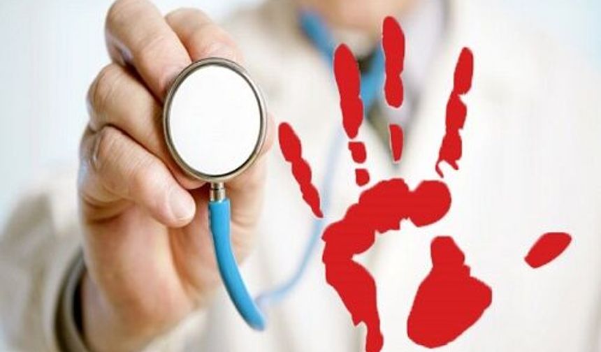 Afyonkarahisar’da 112 Ekibine Saldırı: Ambulansı Kaçırmaya Çalıştılar