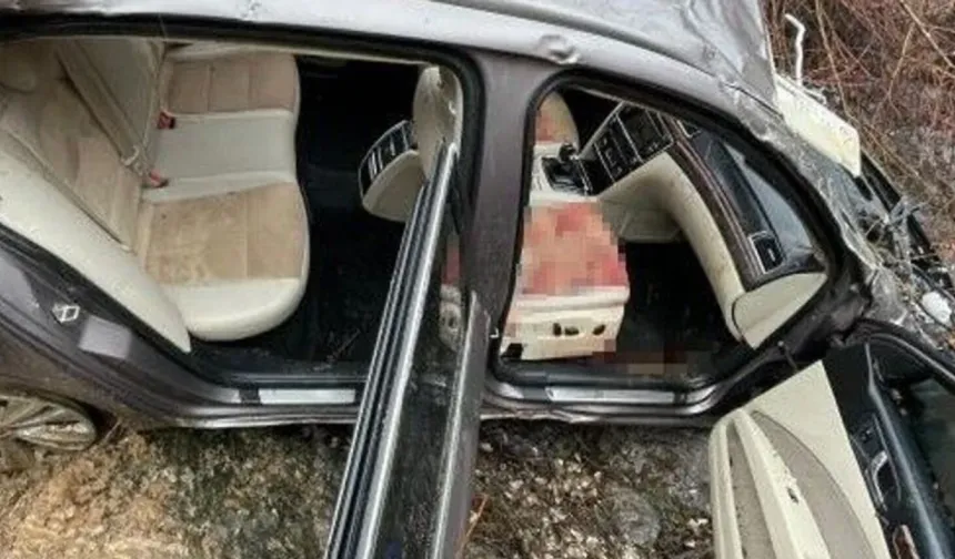 Hakkari’de Trafik Kazası: Sağlık Personeli Esmer Yiğit Hayatını Kaybetti