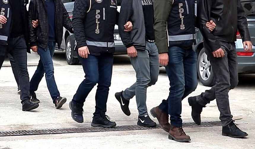 12 İlde FETÖ Operasyonu: 15’i Doktor 17 Gözaltı